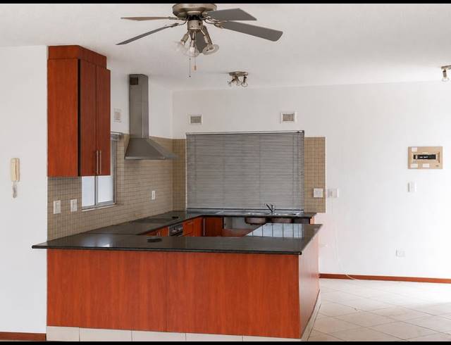 3 BEDROOM APARTMENT FOR SALE IN MARGATE BEACH